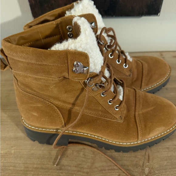 Time and Tru Brown Winter Boots - Picture 2 of 5